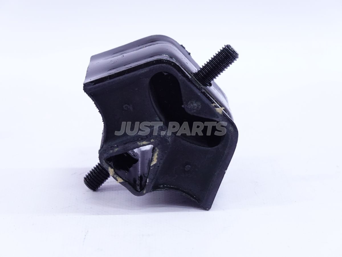 Опора двигателя VW PASSAT 1.6-2.0 AUDI 80 Опора двигателя VW PASSAT 1.6-2.0 AUDI 80