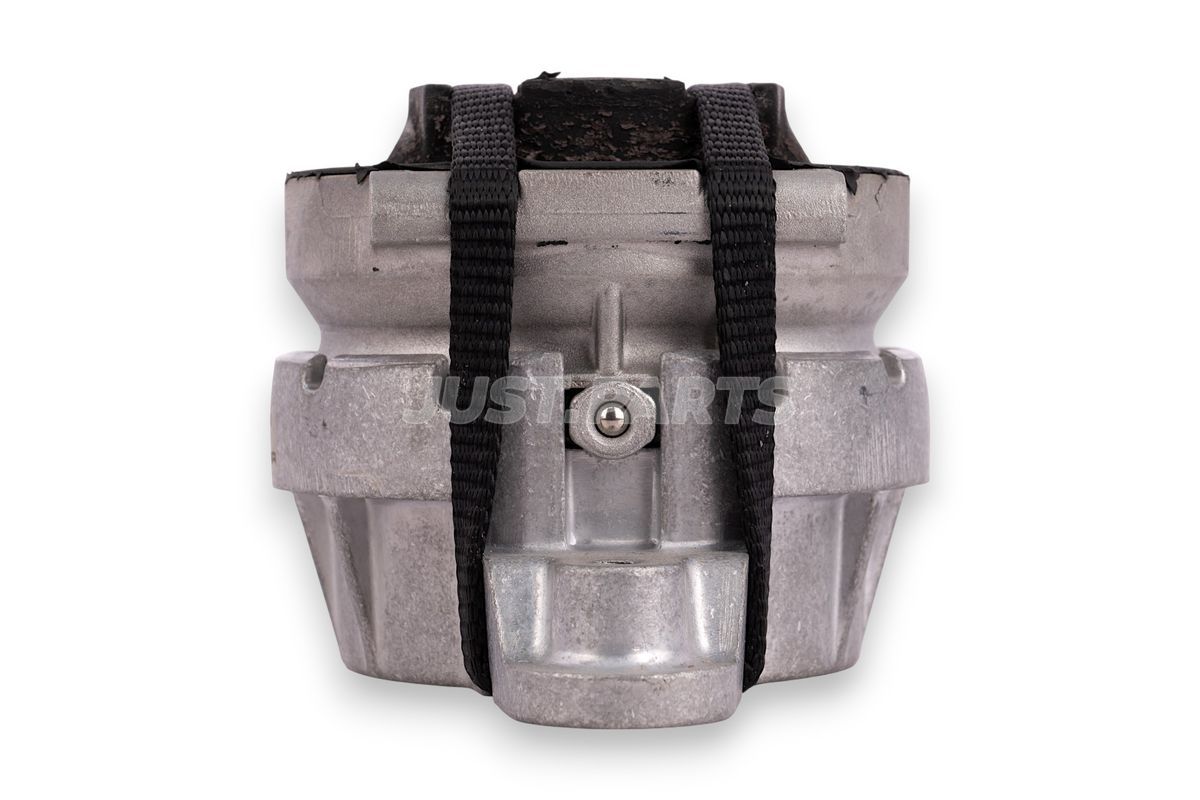 Опора КПП VAG A8 (D3)  A8 S8 quattro